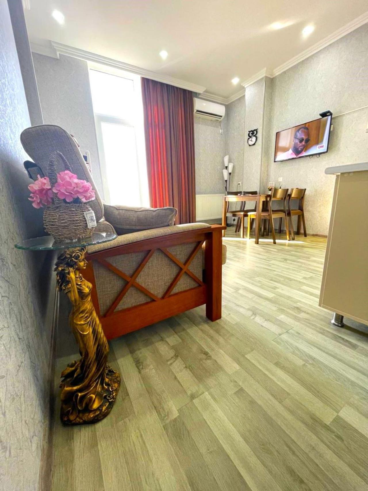 Kate'S Cozy Apartment Κουτάισι Εξωτερικό φωτογραφία